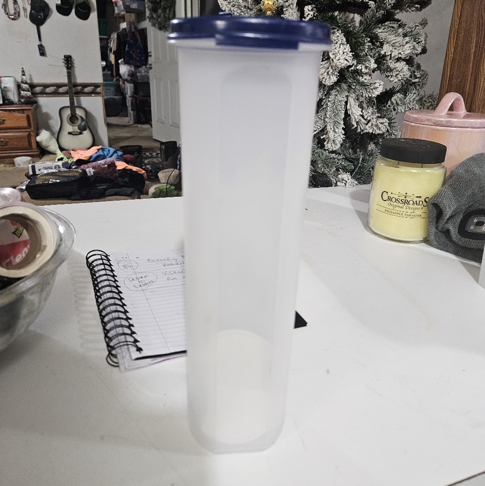 Vintage Tupperware Spaghetti Keeper With Serving Insert!